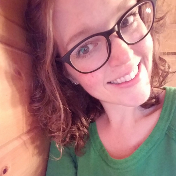 Meet your Posher, Mandy - Picture 4 of 4